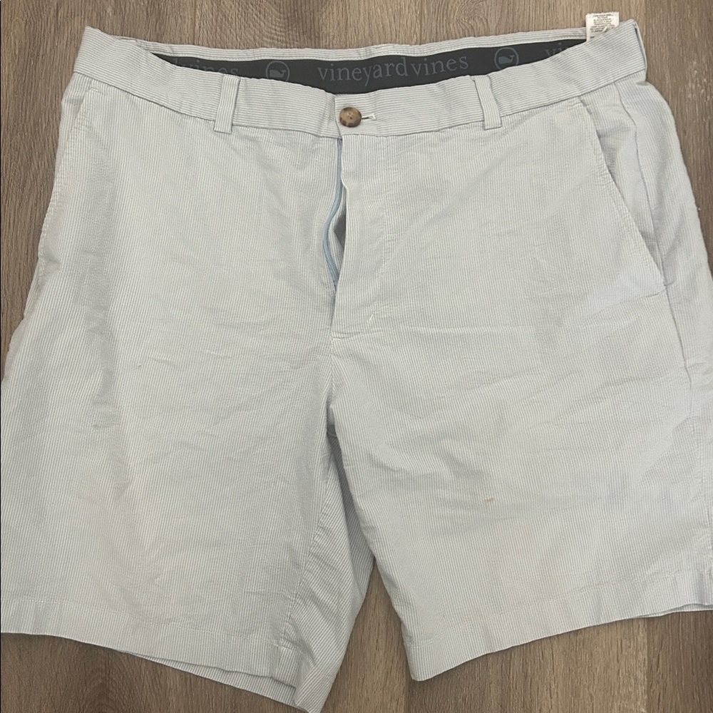 Vineyard Vines light blue seersucker Shorts